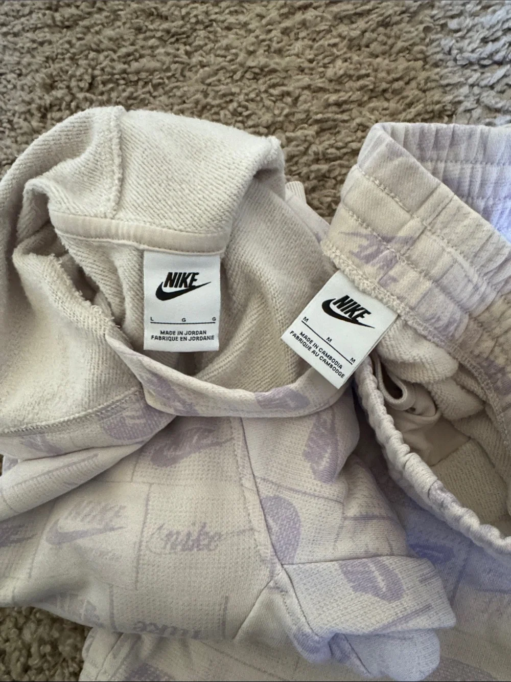 Nike Kids Lavender Logo Sweatpants & Joggers - Light Purple